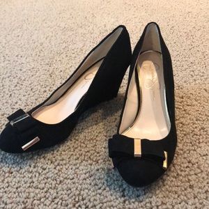 Jessica Simpson Slane Bow Wedge